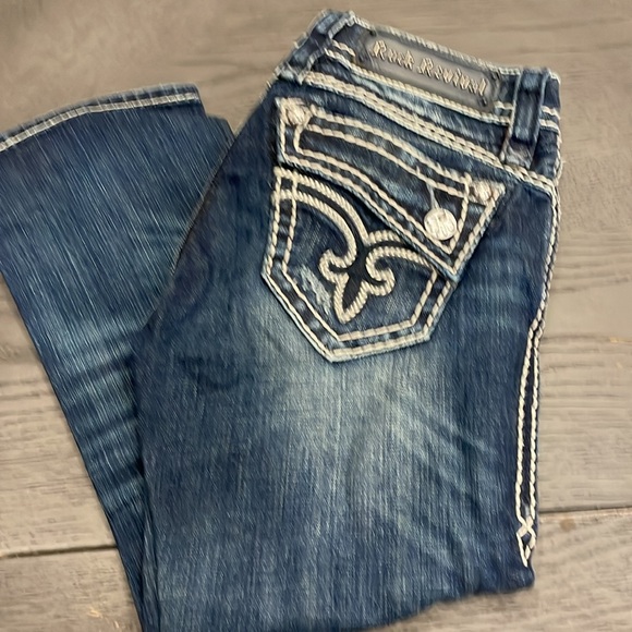 Rock Revival Capris - Picture 2 of 5